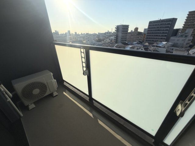 【バルコニー】ファーストフィオーレ大阪ウエストウェルビング