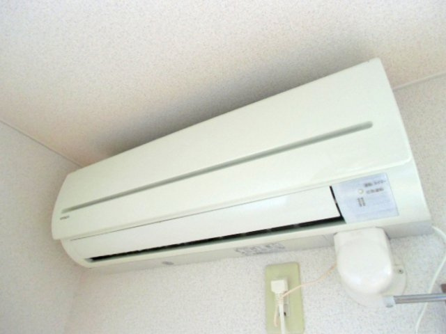 【冷暖房・空調設備】 | 御殿場市神山 売一棟マンション ES05955 | 御殿場市神山　エアコン一例