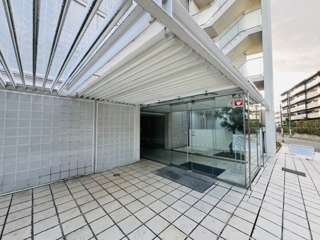 ルネラディウス芦屋川のエントランス