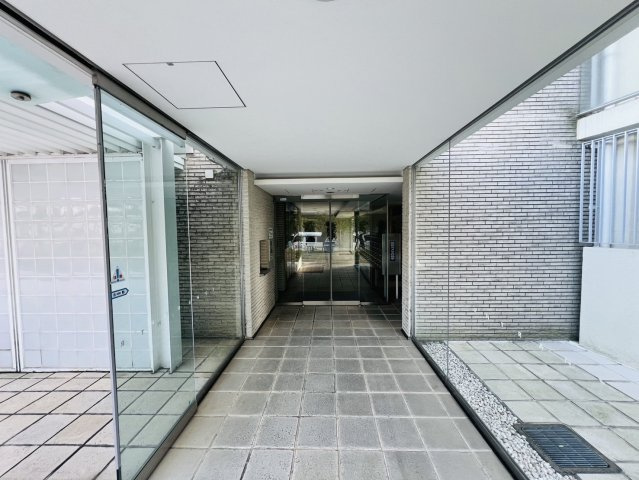 ルネラディウス芦屋川のエントランス