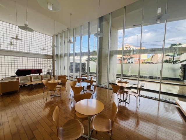 ルネラディウス芦屋川のロビー