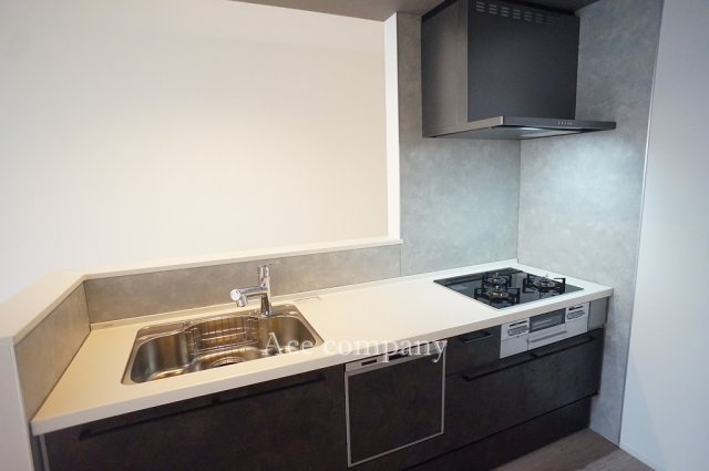 【キッチン】 | 東大阪市足代3丁目 | 食洗機付きのシステムキッチンです☆3口ガスコンロ☆