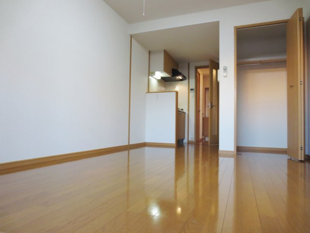 エスペランスの居間・リビング|別号室の参考写真です。