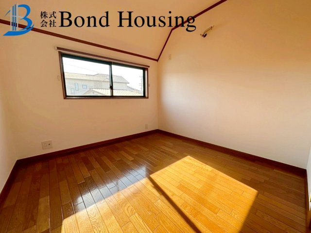 令和6年5月室内リフォーム済み・南向きバルコニー　藤江の寝室