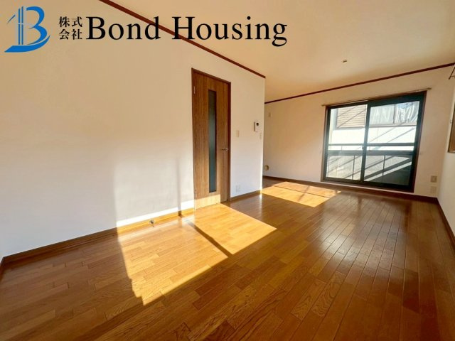 令和6年5月室内リフォーム済み・南向きバルコニー　藤江の居間・リビング