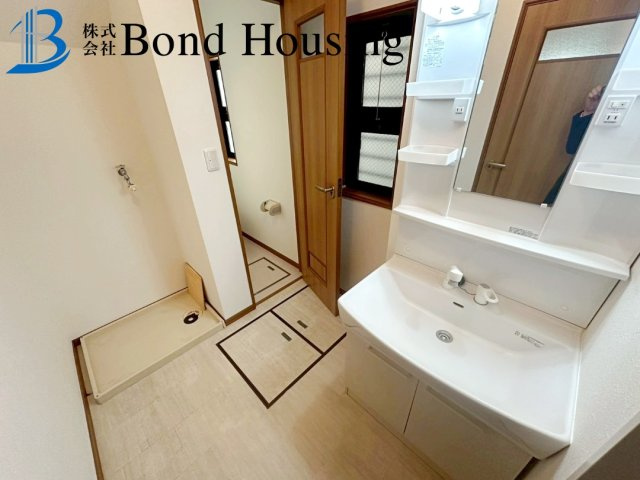 令和6年5月室内リフォーム済み・南向きバルコニー　藤江の洗面所