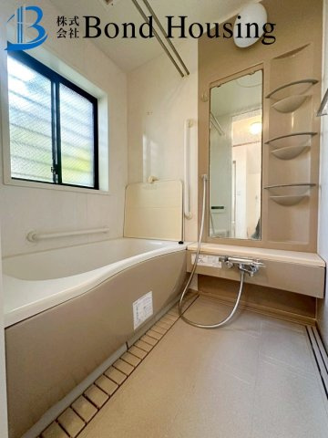 令和6年5月室内リフォーム済み・南向きバルコニー　藤江の浴室