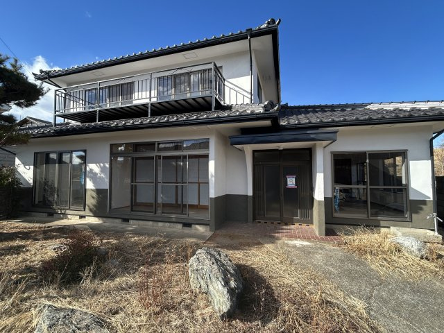 北佐久郡立科町塩沢　中古住宅の外観