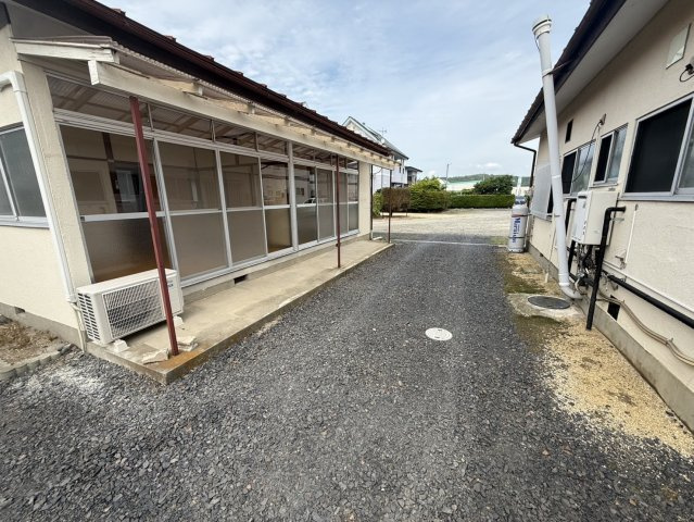 コーポレーション鹿島の駐車場
