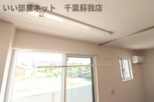 バニュルスⅥの洋室|室内物干同メーカー施工の同タイプ参考画像です！