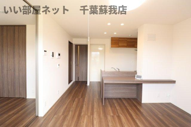 バニュルスⅥの居間・リビング|同メーカー施工の同タイプ参考画像です！