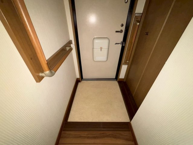 サンパティック田寺B棟の玄関