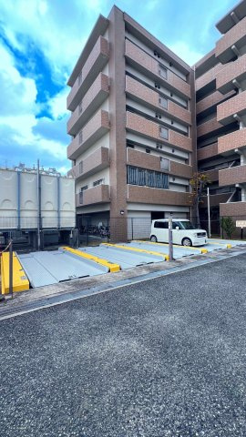 ディアステージ西宮ブライタスの駐車場|駐車場