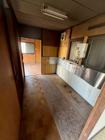 岩藤貸店舗の内装