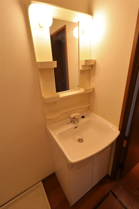 ストークシャトル　B棟の洗面所