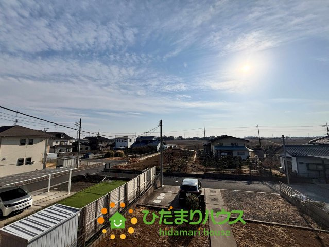 加須市南小浜　中古一戸建ての展望|視界を遮る高い建物がなく、どこまでも続くような空を一望できる自慢の眺望です！これだけ広い空を毎日眺められるのは、この場所ならではの特権♪日当たりを遮るものがないため、冬場でもポカポカと暖かいですよ！