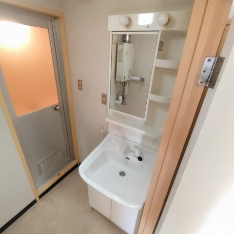 室蘭東町第１住宅の洗面所