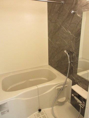 スカイブルーＢの浴室