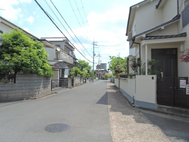 メゾンヴィラージュの周辺