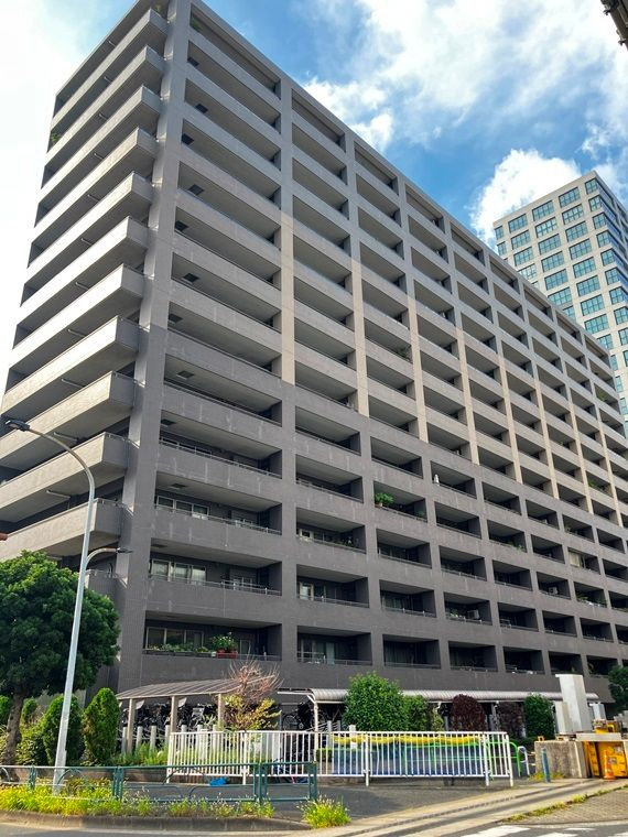 ベイサイドステージ東京の外観