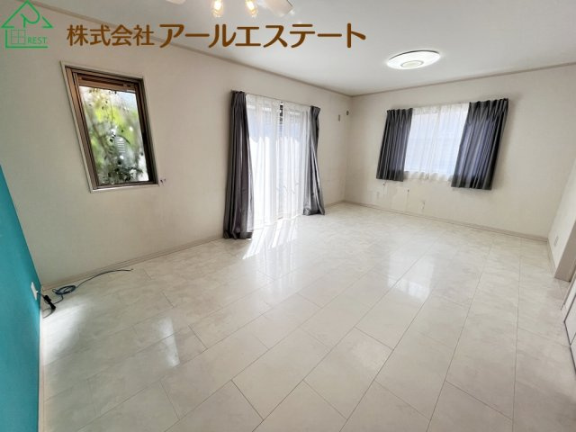 姫路市田寺東3丁目　　中古戸建の居間・リビング