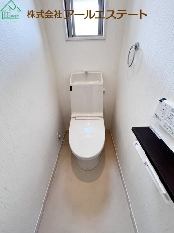 姫路市田寺東3丁目　　中古戸建のトイレ