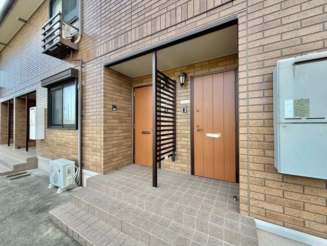 ソレイユ東阿保のエントランス