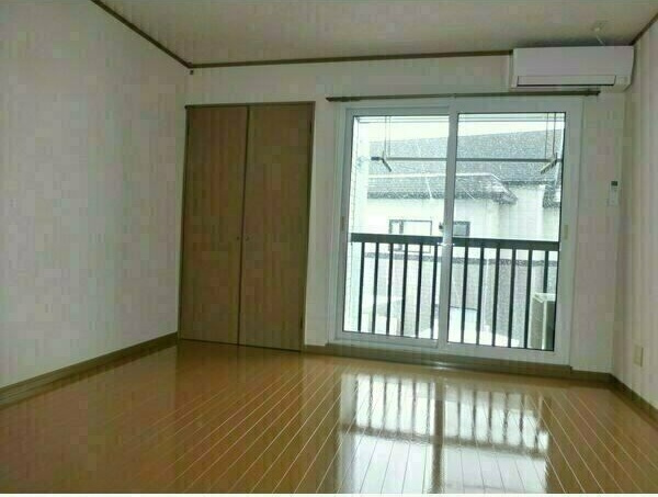 ユキトモハウスの洋室