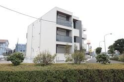 府中市日新町２丁目のアパート