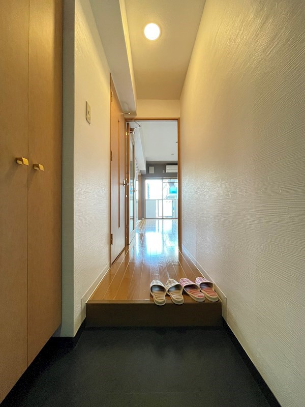 ヴェルデ平尾の玄関