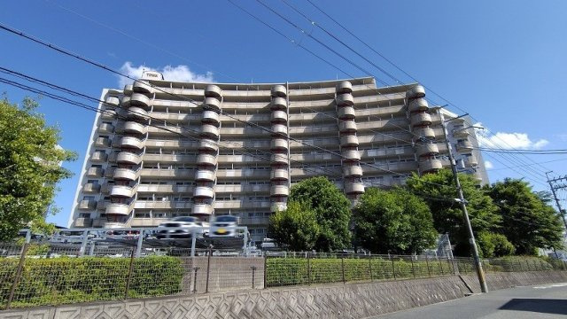 藤和箕面ホームズA棟の外観