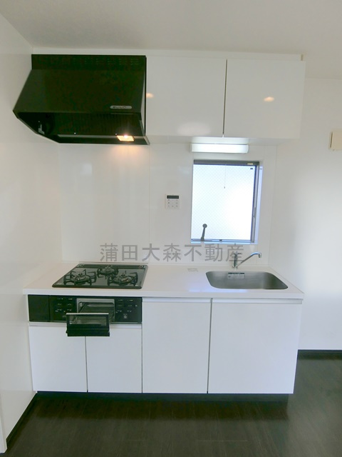 大田区東糀谷5丁目住宅のキッチン