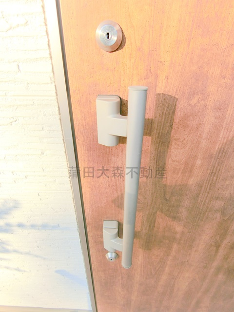 大田区東糀谷5丁目住宅の玄関