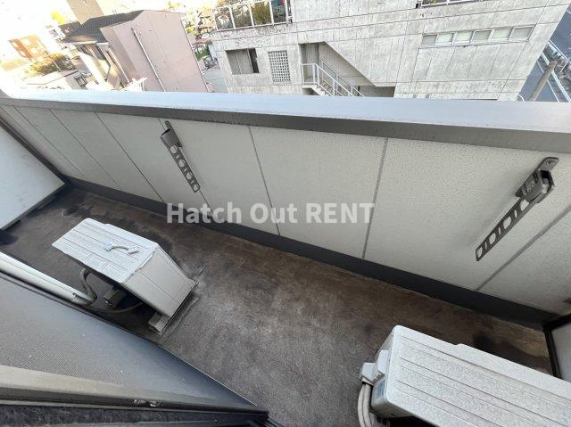 【バルコニー】 | Emigrant