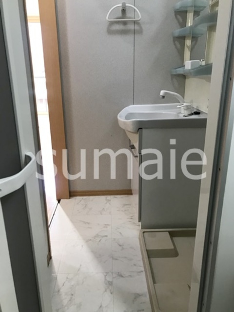 リビングタウン三橋の洗面所|パウダールームです。