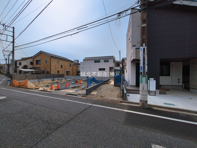 練馬区関町北4丁目 限定1棟の前面道路含む現地写真