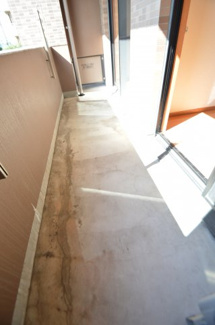 【バルコニー】 | 壱番館元今泉