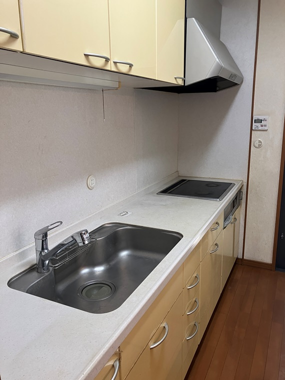 中山戸建のキッチン
