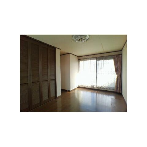 神郷1丁目　中古戸建の洋室