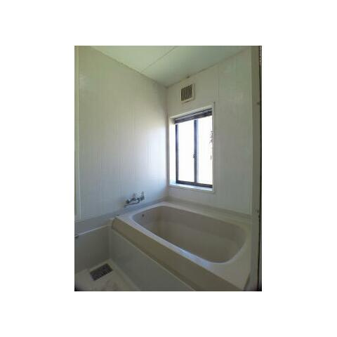 神郷1丁目　中古戸建の浴室