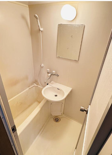 桑園ハウス　敷金0　駅近　南向きの浴室