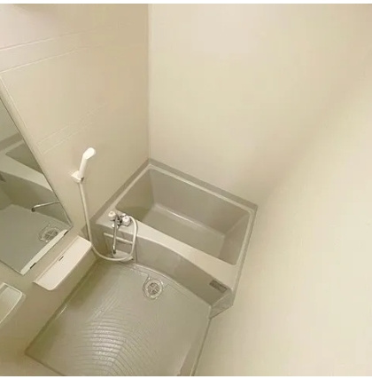 ララプレイス新大阪シエスタの浴室