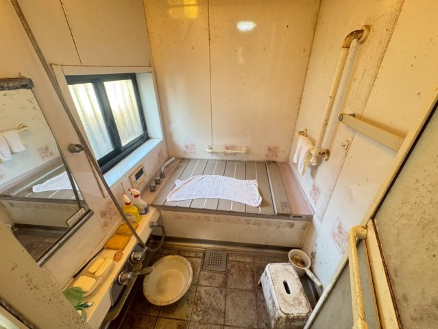 ひたちなか市大字足崎　中古戸建の浴室