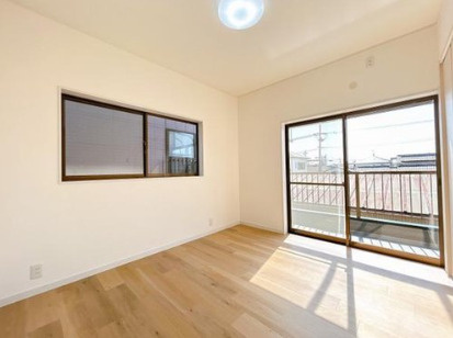 売中古戸建　中央区三島町の洋室