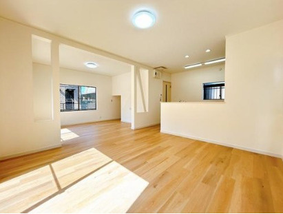 売中古戸建　中央区三島町の居間・リビング