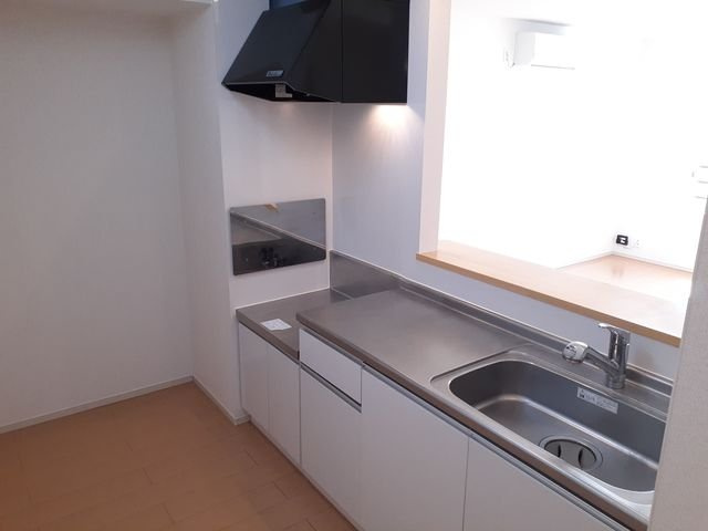 ハーモニーのキッチン|コンパクトなキッチンで掃除もラクラク