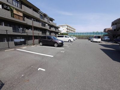 【駐車場】 | アドバンテージヴィラ岡津