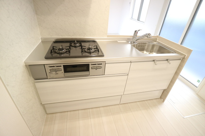 ソリッソ大久保町西島のキッチン|※お部屋により仕様が異なる場合があります※