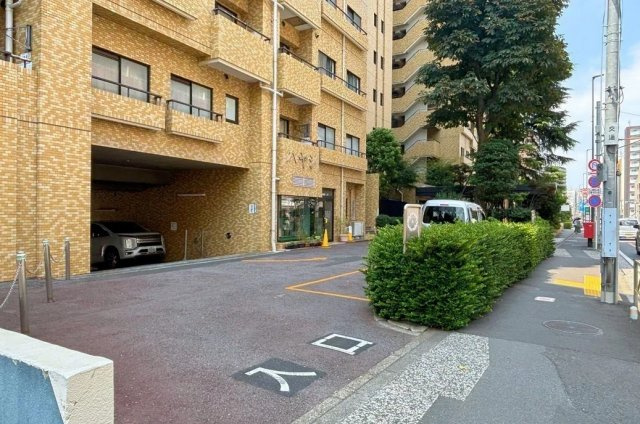【駐車場】