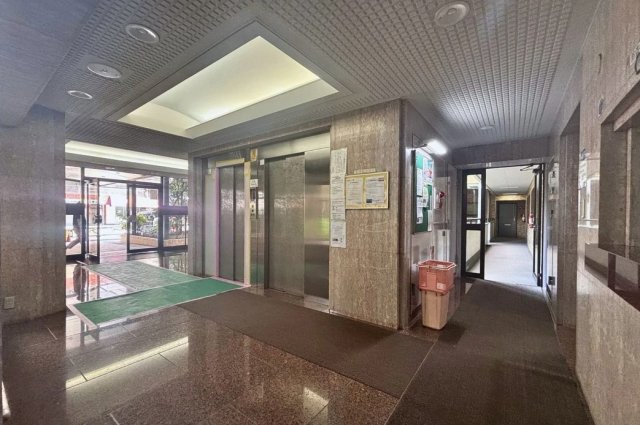 【ロビー】